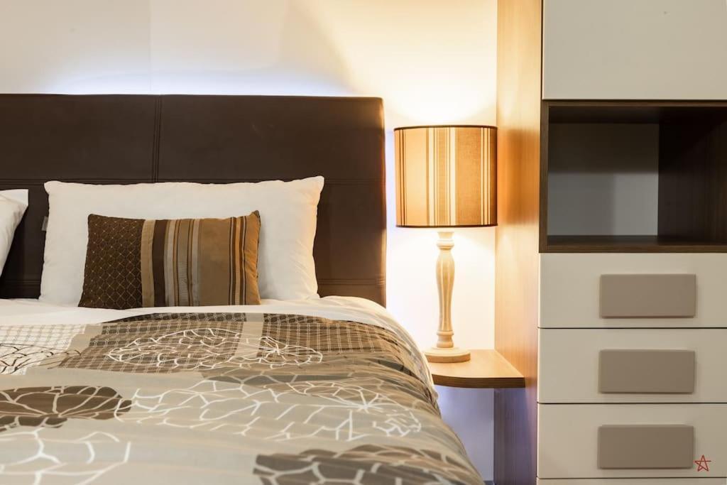 Arena-Center Luxury Apartment Верона Экстерьер фото